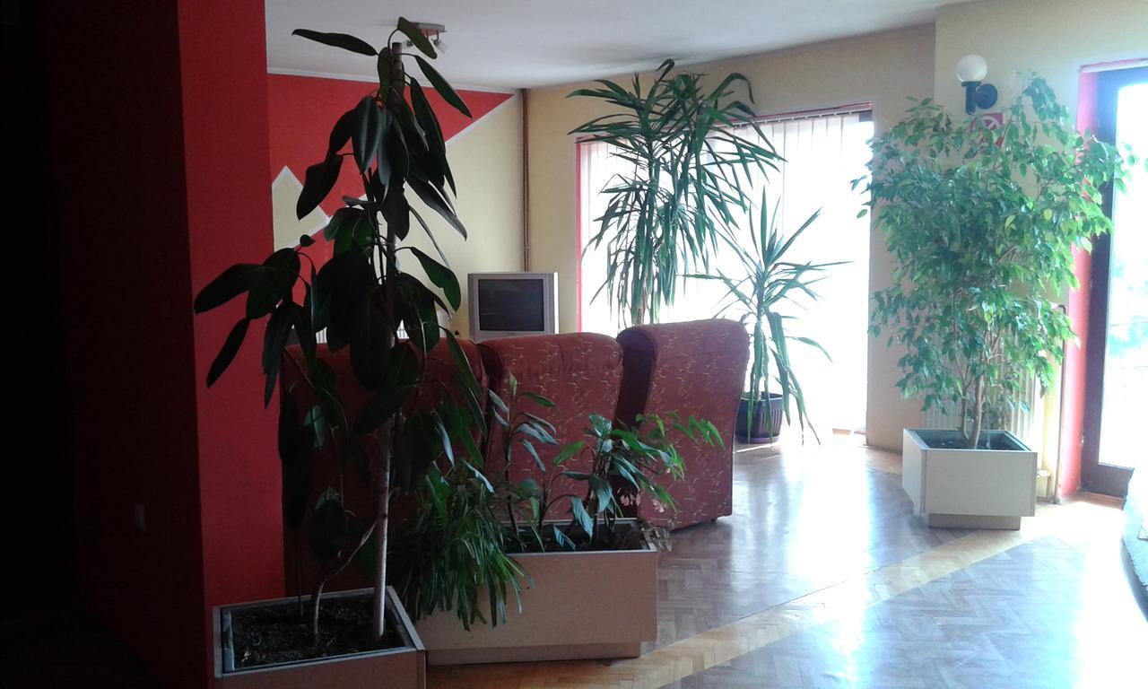 Smestaj - Sobe Marvel Ni Exteriér fotografie