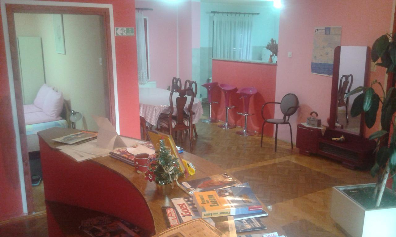 Smestaj - Sobe Marvel Ni Exteriér fotografie